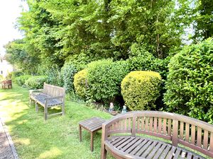 Communal Gardens- click for photo gallery